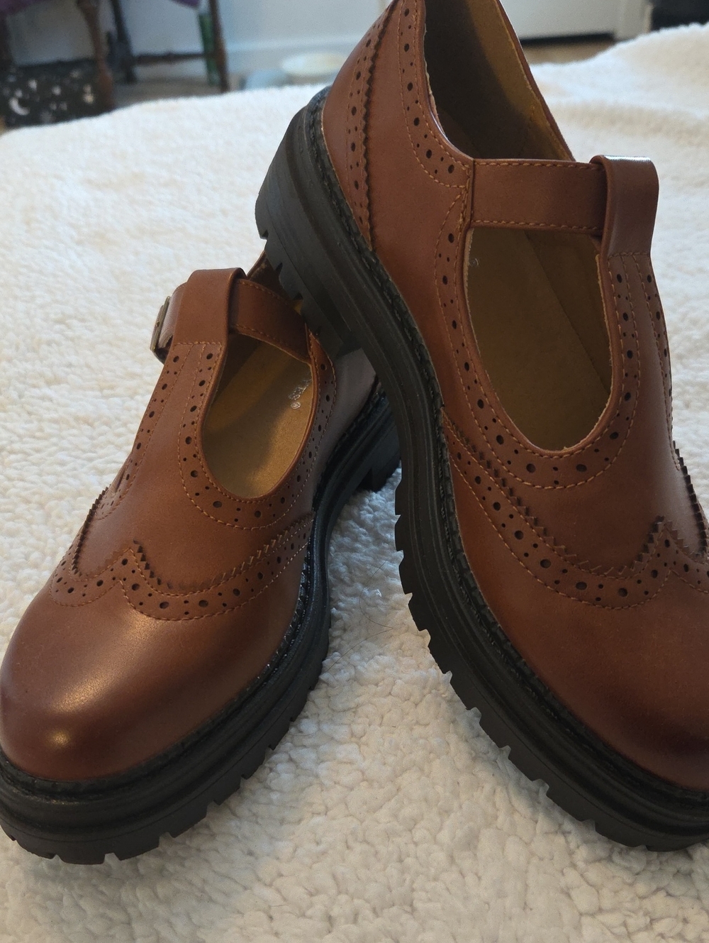Classic Brown Leather Mary Jane Brogue Shoes for Women